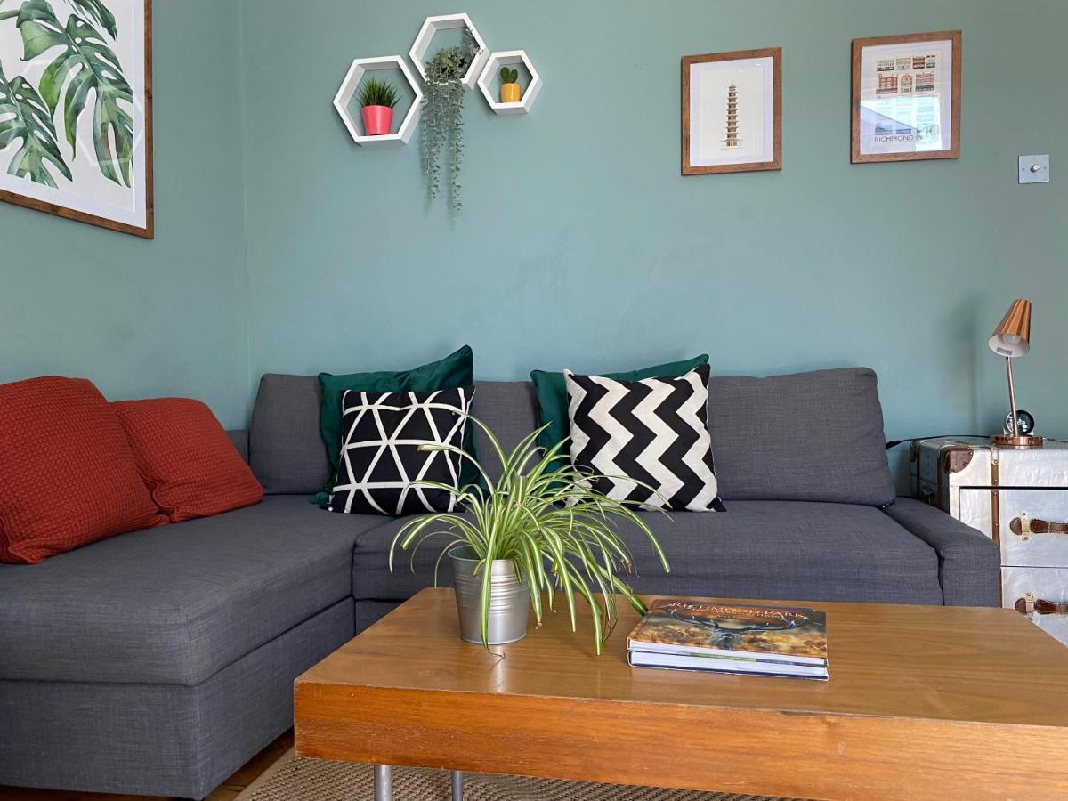 Richmond & Kew Gardens Cozy Garden Flat By The Pagoda المظهر الخارجي الصورة